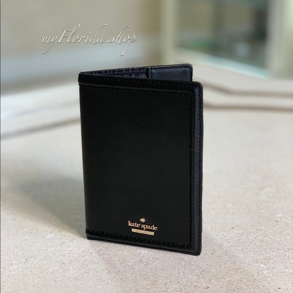 kate spade Handbags - NWT❗️Kate Spade Passport Holder